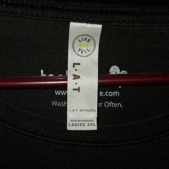 "Nevertheless She Persisted" Black T-shirt - Picture 4 of 4